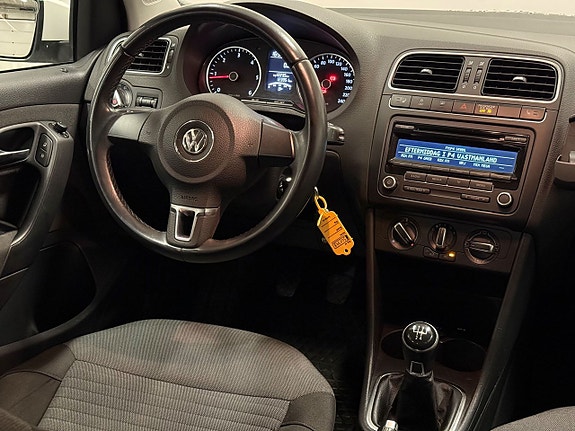 Volkswagen Polo 23 of 24