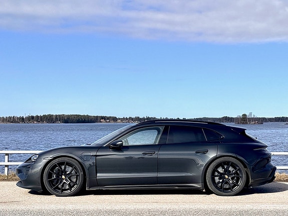 Porsche Taycan GTS 2 of 5