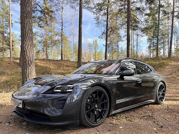Porsche Taycan GTS 9 of 30