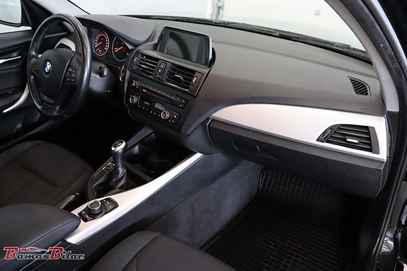 BMW 120 13 of 18
