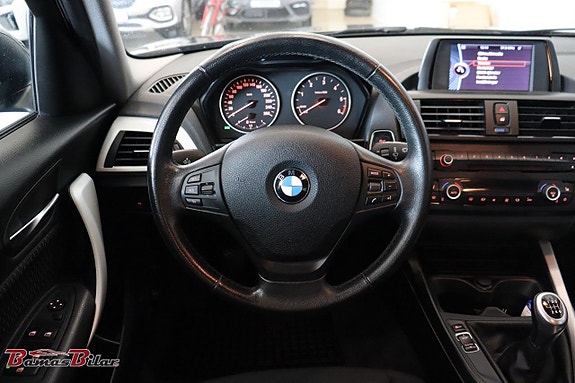 BMW 120 11 of 18