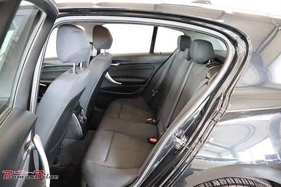 BMW 120 16 of 18