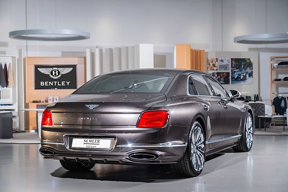 Bentley Flying Spur 2 of 5