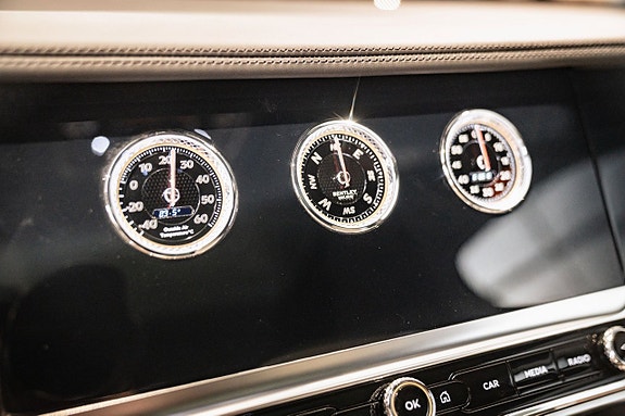 Bentley Flying Spur 24 of 28