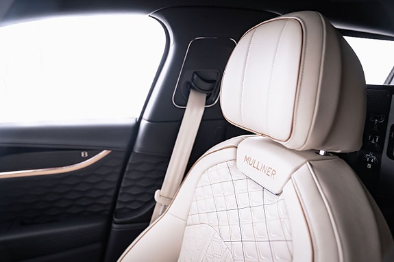Bentley Flying Spur 16 of 28