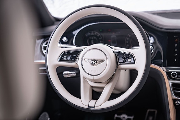 Bentley Flying Spur 20 of 28