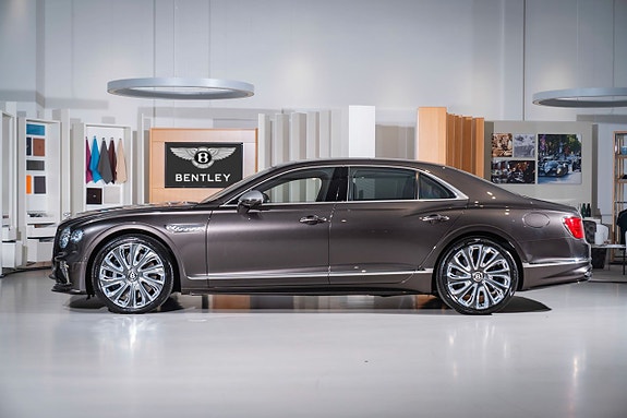 Bentley Flying Spur 3 of 5