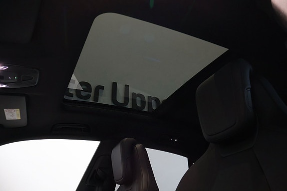 Porsche Macan 4 10 of 10
