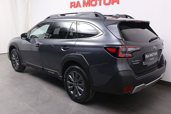 Subaru Outback 3 of 5