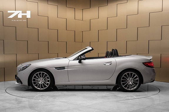 Mercedes-Benz SLC43 2 of 24