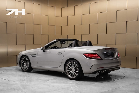 Mercedes-Benz SLC43 3 of 24