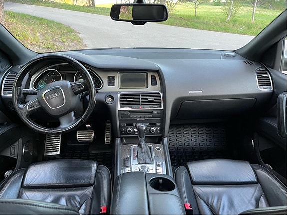 Audi Q7 6 of 9