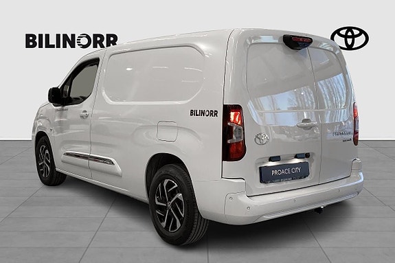 Toyota Proace City 3 of 5