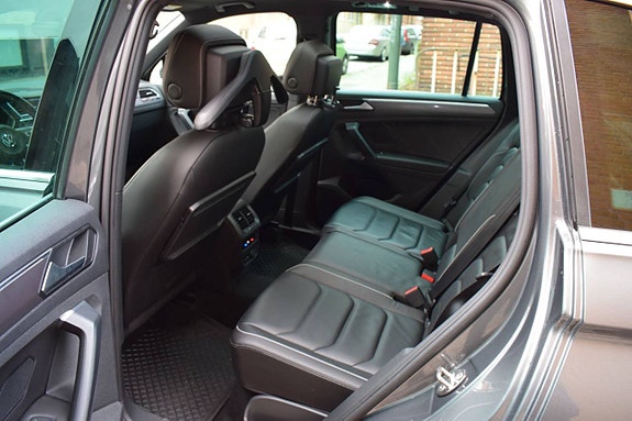 Volkswagen Tiguan 8 of 14