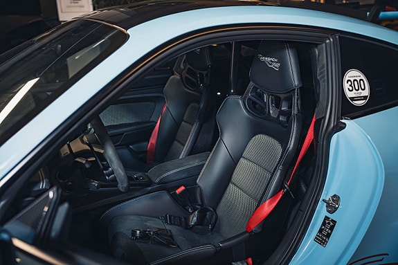Porsche 911 6 of 7