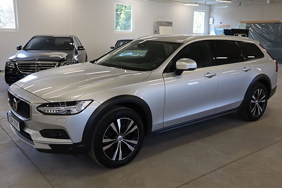 Volvo V90 Cross Country