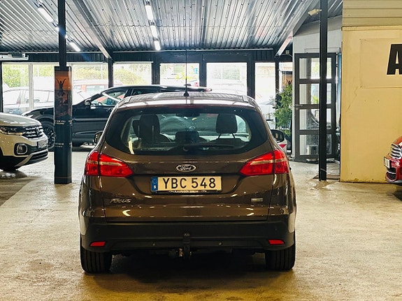 Ford Focus 5 of 5