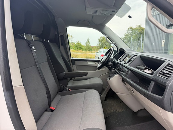 Volkswagen Transporter 16 of 21