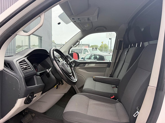 Volkswagen Transporter 14 of 21