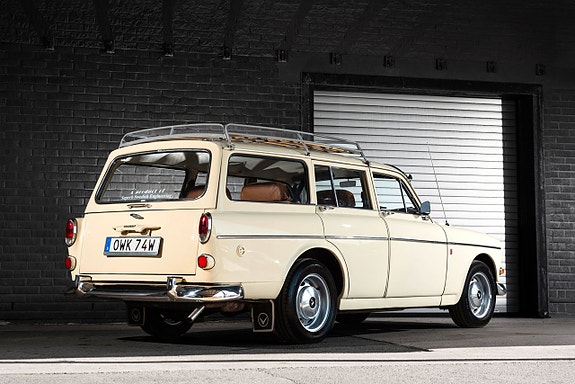 Volvo Amazon 3 of 5