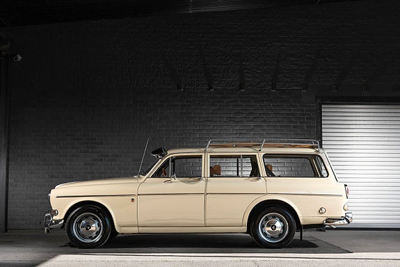 Volvo Amazon 2 of 5