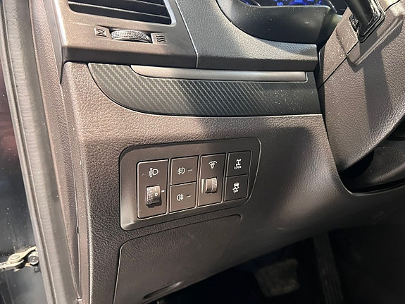 Hyundai Santa Fe 16 of 23