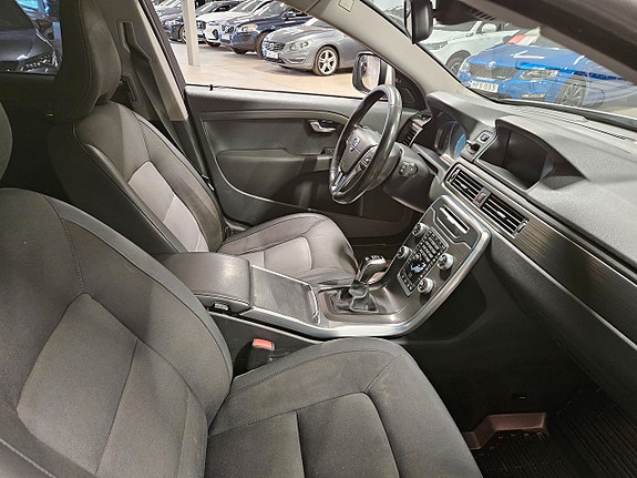 Volvo XC70 7 of 10