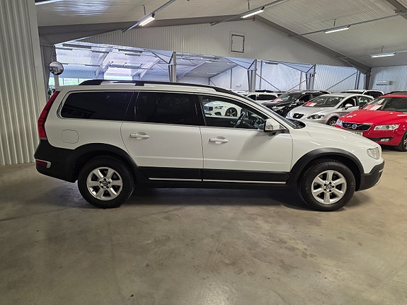 Volvo XC70 3 of 10