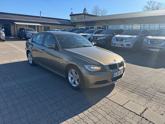 BMW 320 6 of 16