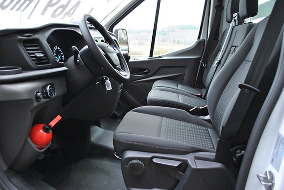 Ford Transit 6 of 12