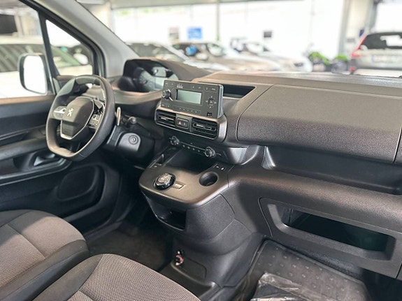 Peugeot Partner 11 of 17