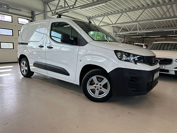 Peugeot Partner 2 of 17