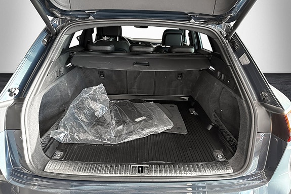 Audi Q8 e-tron 21 of 22
