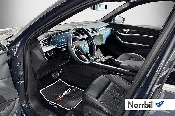 Audi Q8 e-tron 10 of 22