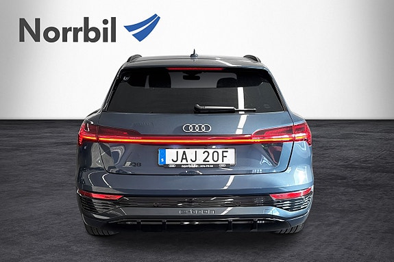 Audi Q8 e-tron 6 of 22