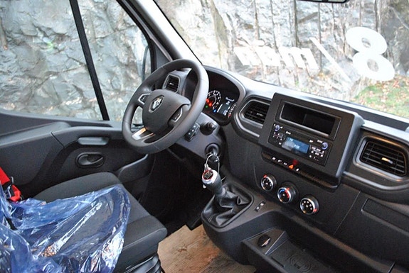 Renault Ny Master 165HK Flakbil med Kran ML 150.3 17 of 21
