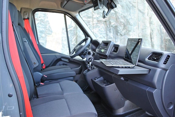 Renault Ny Master 165HK Flakbil med Kran ML 150.3 4 of 21
