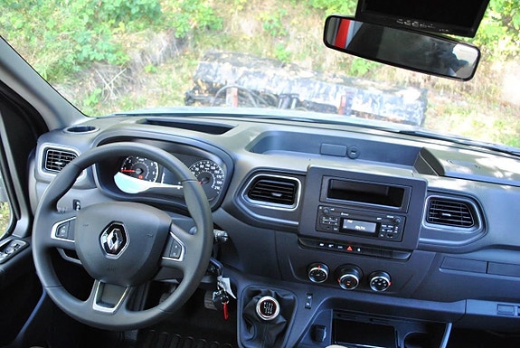 Renault Ny Master 165HK Flakbil med Kran ML 150.3 10 of 21