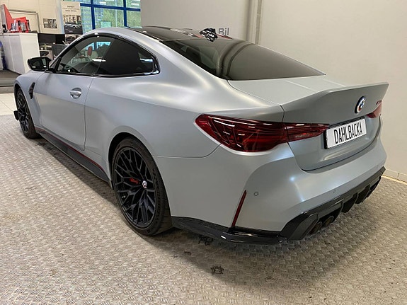 BMW M4 6 of 17