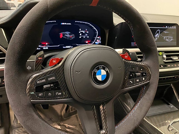 BMW M4 13 of 17