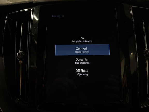 Volvo XC60 16 of 21