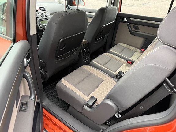 Volkswagen Touran Cross 9 of 11