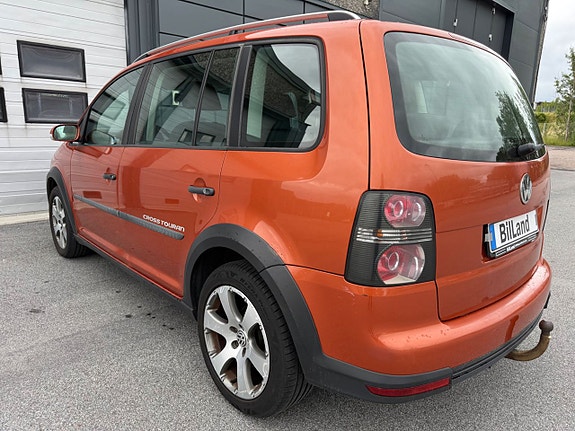 Volkswagen CrossTouran 4 of 5