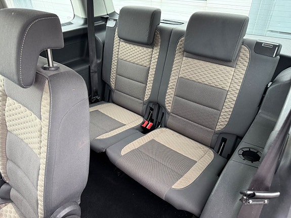 Volkswagen Touran Cross 10 of 11