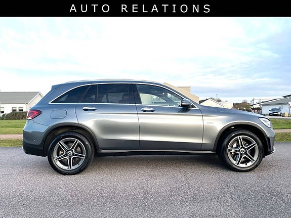 Mercedes-Benz GLC300 e 9 of 9