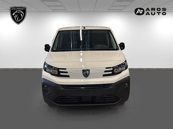 Peugeot Partner 2 of 15
