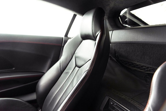 Audi R8 25 of 27