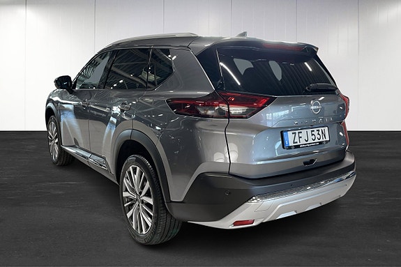 Nissan X-Trail 3 of 5