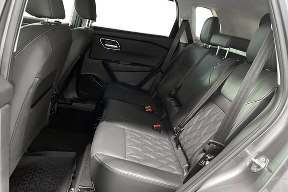 Nissan X-Trail 10 of 25