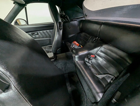 Porsche 968 12 of 16